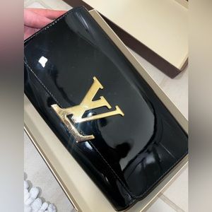 Louis Vuitton black clutch
